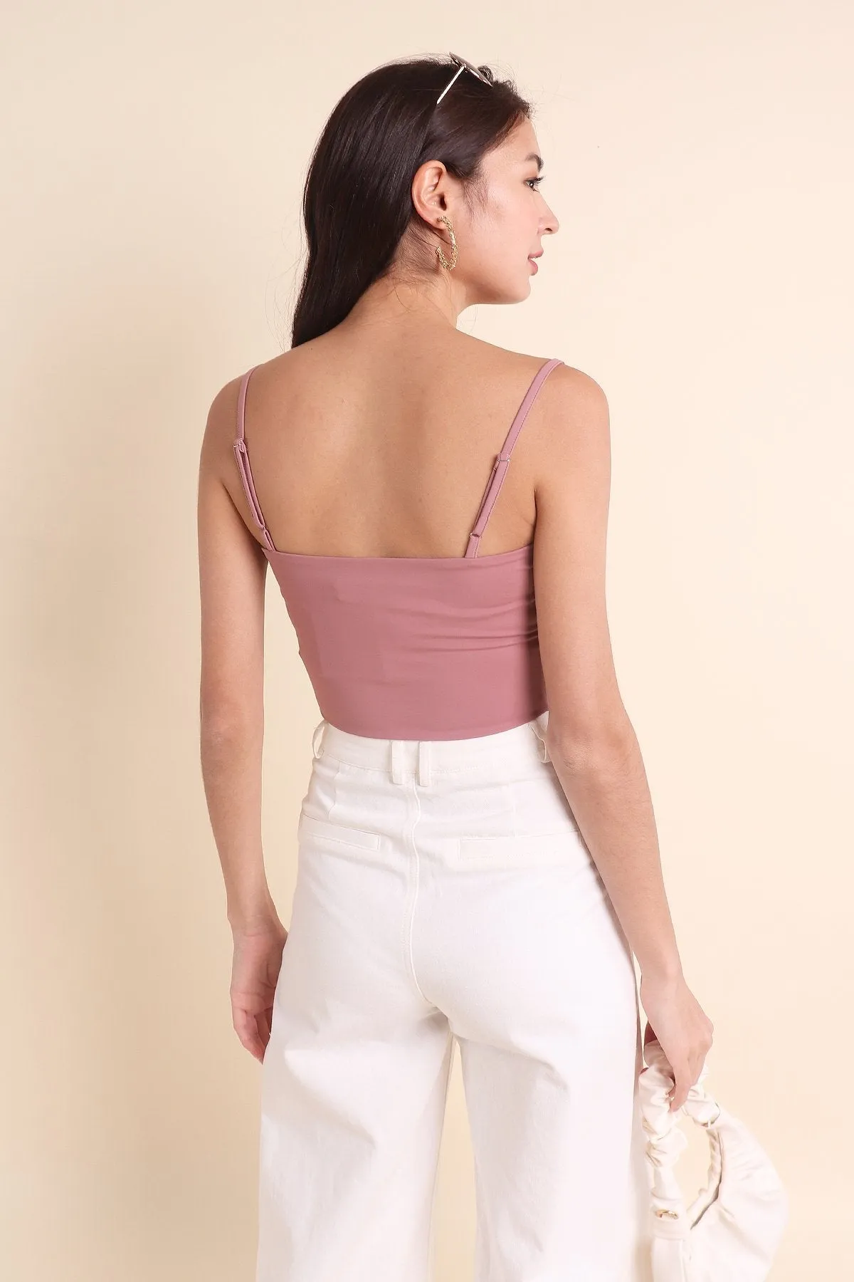 MADEBYNM ZONA SPAG TOP IN MAUVE PINK