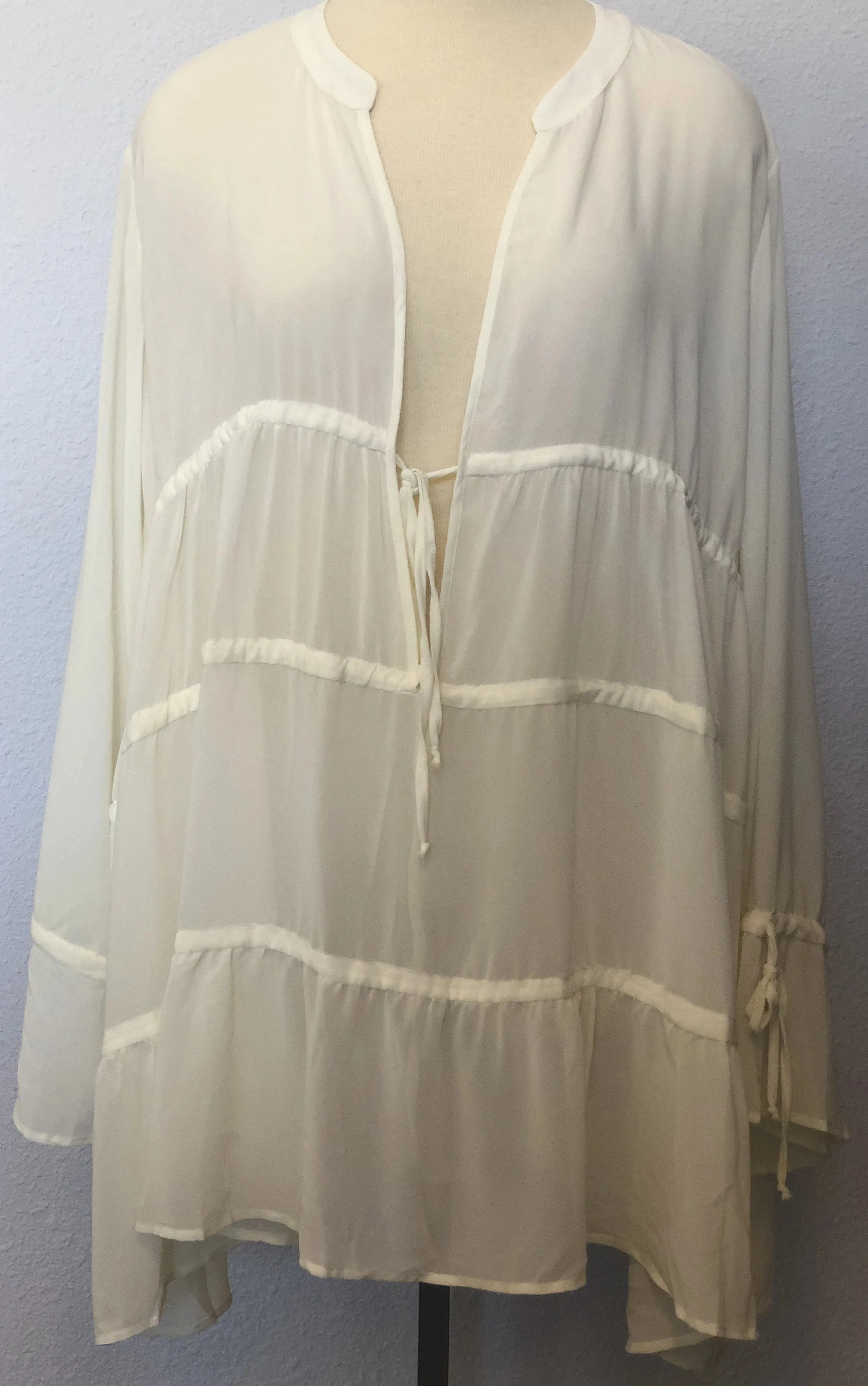 PLUS COVERUP TOP