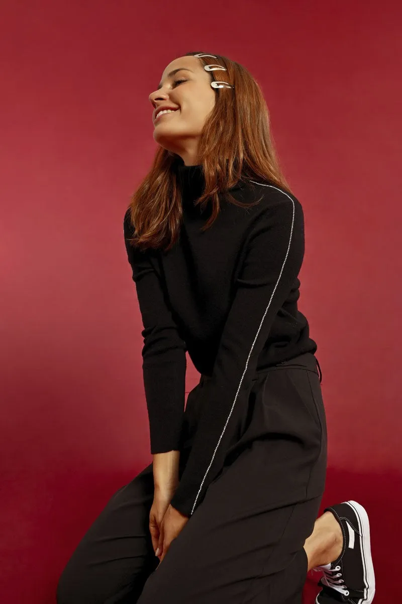 THIN TURTLENECK SWEATER