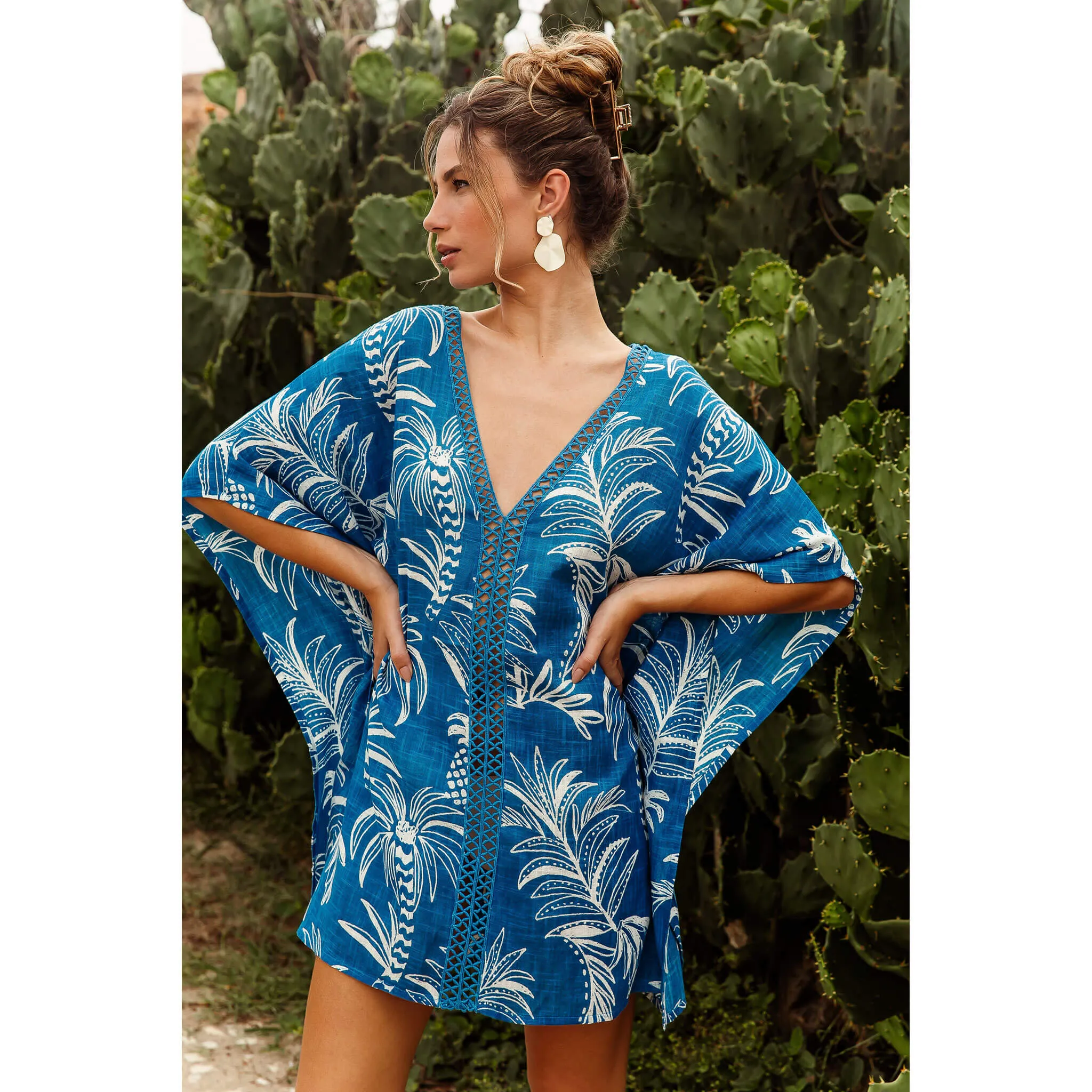 Z & L Europe Palmeiras Lace Front Tunic Cover Up - Blue Multi